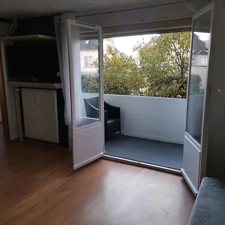 Pretty 4-room In A Quiet Area 3 Bedrooms Lägenhet