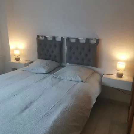 Lägenhet Pretty 4-room In A Quiet Area 3 Bedrooms Strasbourg