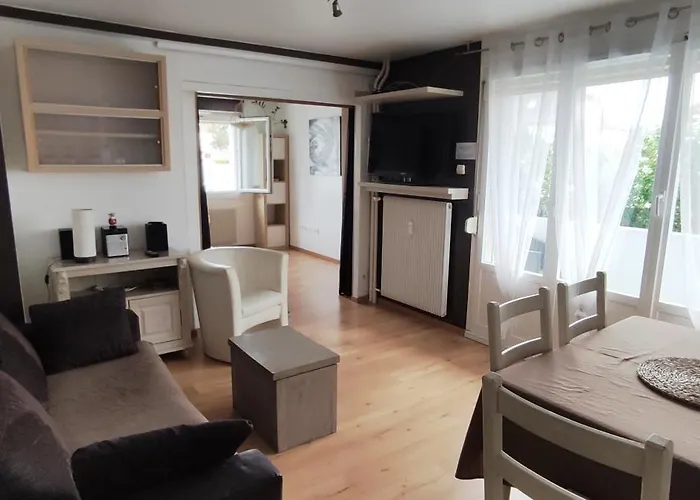 Pretty 4-room In A Quiet Area 3 Bedrooms Štrasburk