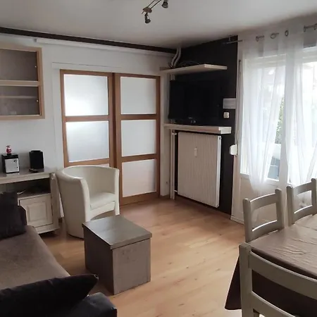 Pretty 4-room In A Quiet Area 3 Bedrooms